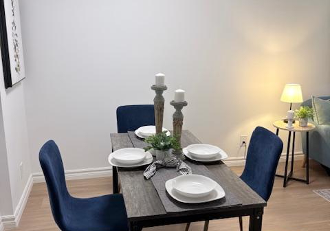 717-bay-street-toronto-ontario-c12765404