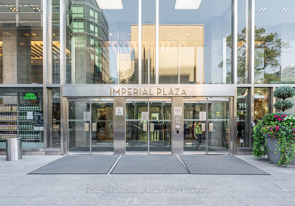 111-st-clair-avenue-w-toronto-ontario-c12765428