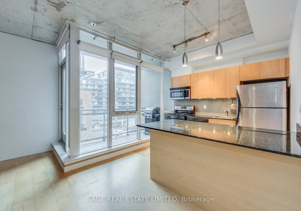 38-niagara-street-toronto-ontario-c12765702