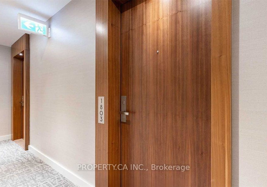 15-queens-quay-e-toronto-ontario-c12765736
