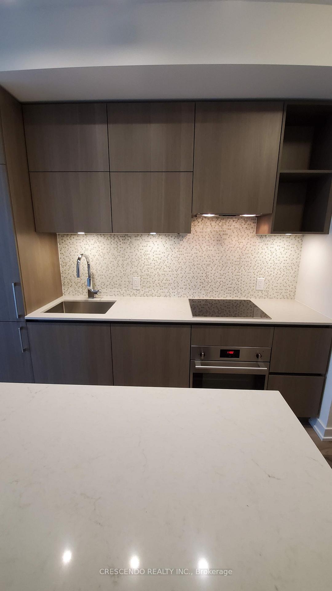1-yorkville-avenue-toronto-ontario-c12765772