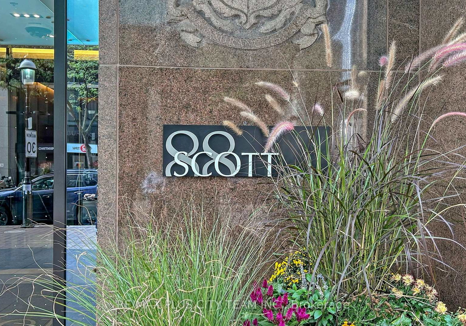 88-scott-street-toronto-ontario-c12765872