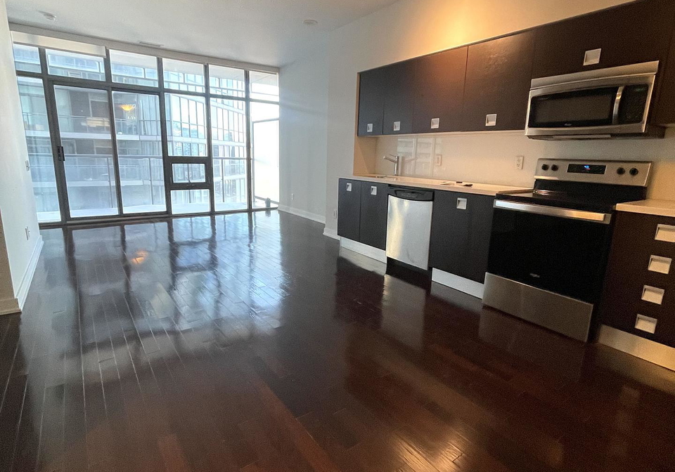 33-charles-street-e-toronto-ontario-c12766148