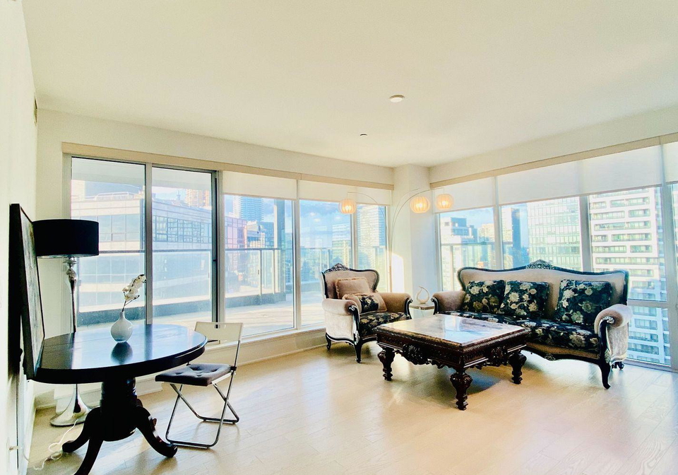 955-bay-street-toronto-ontario-c12766220