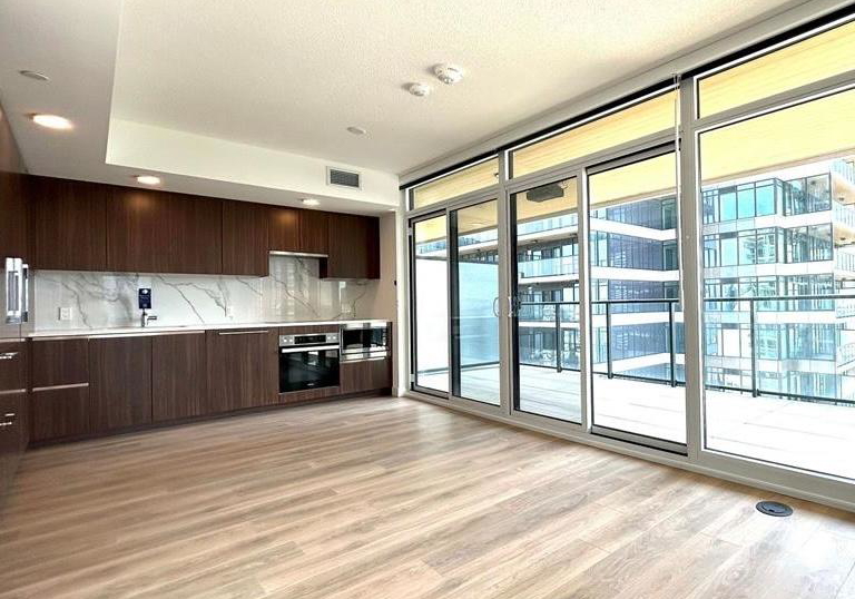 3-concord-cityplace-way-toronto-ontario-c12766280