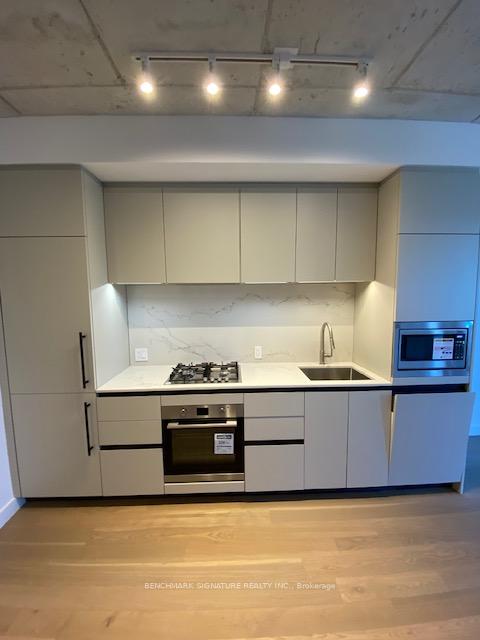 1720-bayview-avenue-toronto-ontario-c12766310