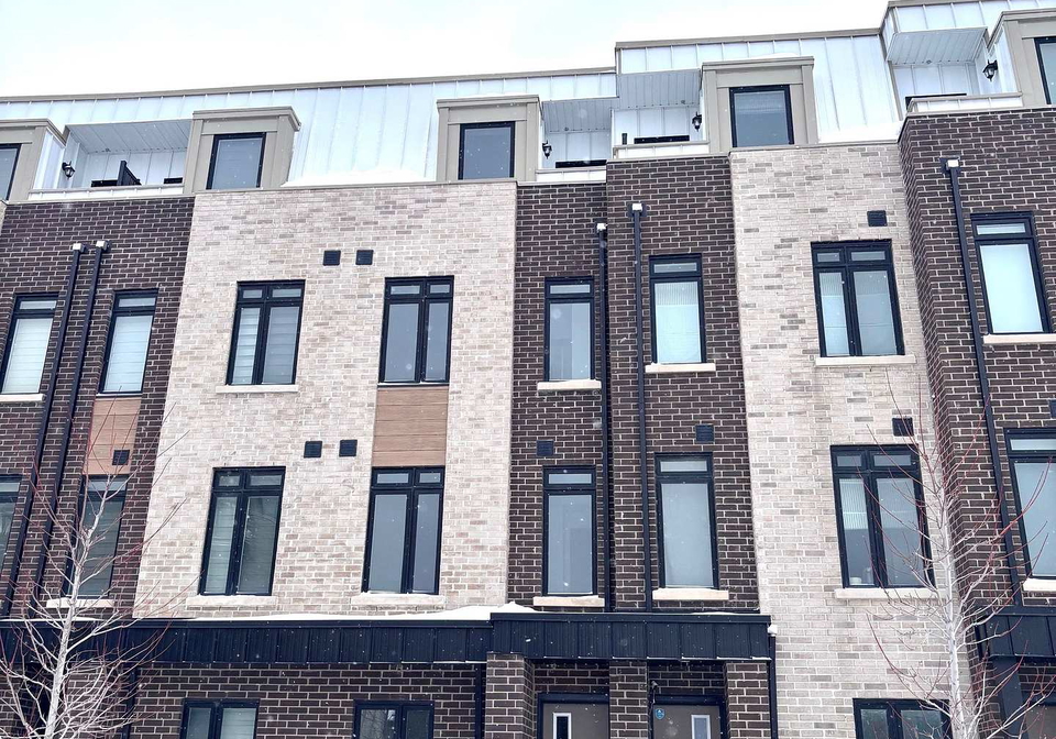 23-case-ootes-drive-north-york-ontario-c12766386