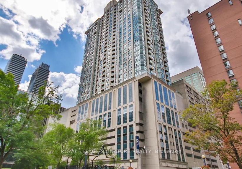 8-park-road-toronto-ontario-c12766954