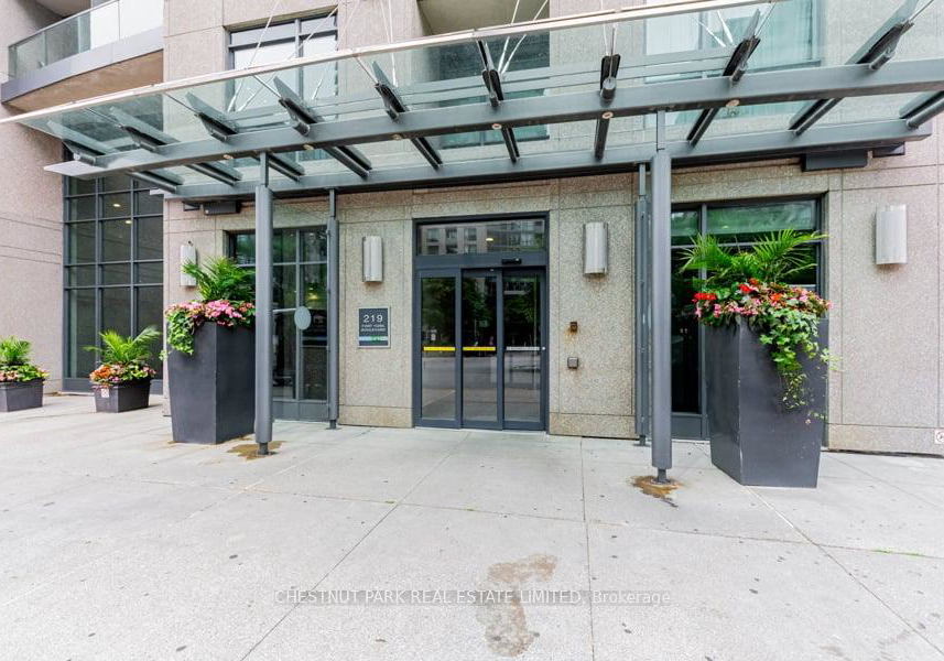 219-fort-york-boulevard-toronto-ontario-c12767428