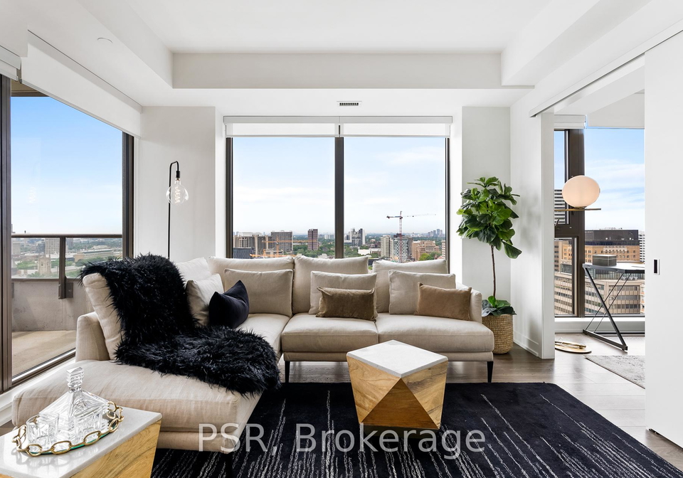 2-st-thomas-street-toronto-ontario-c12767532
