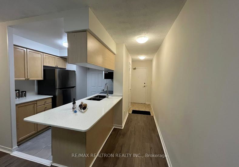 8-hillcrest-avenue-north-york-ontario-c12767670