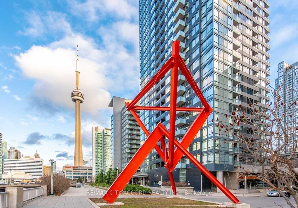 25-telegram-mews-toronto-ontario-c12767778