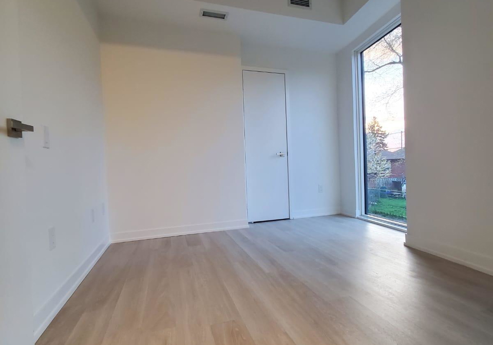 500-wilson-avenue-toronto-ontario-c12767844
