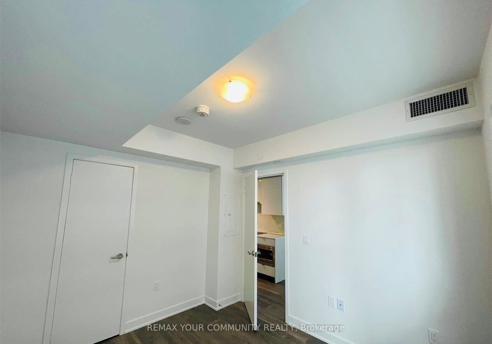99-broadway-avenue-toronto-ontario-c12767880