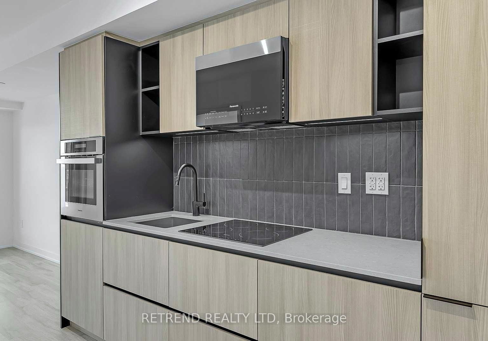 2-augusta-avenue-toronto-ontario-c12768154
