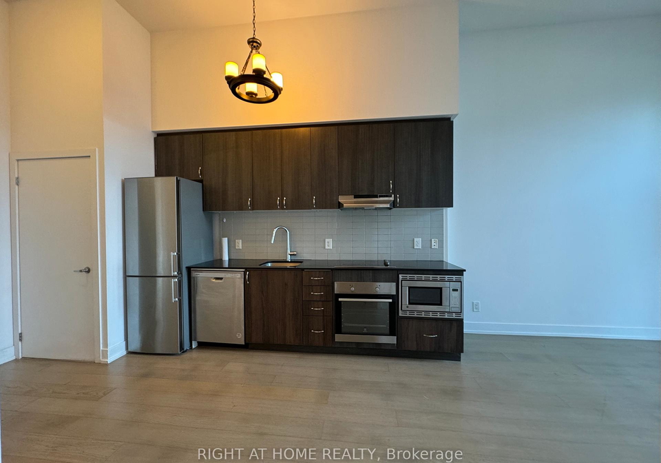 7-kenaston-gardens-north-york-ontario-c12768400