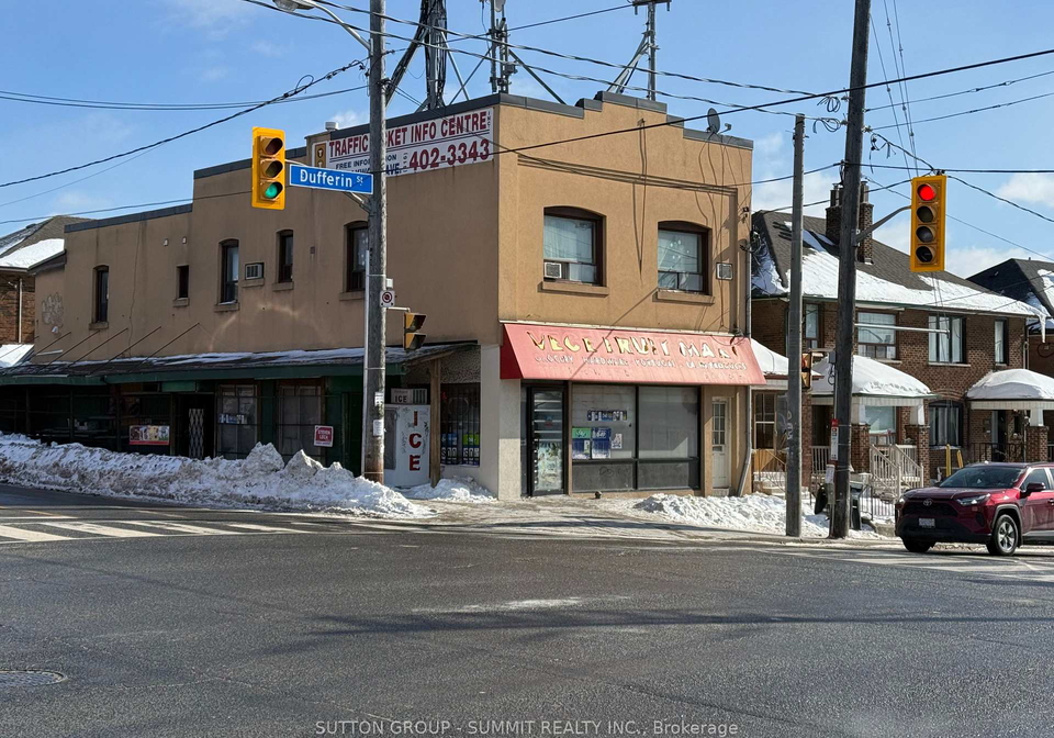 2005-dufferin-street-toronto-ontario-c12768568