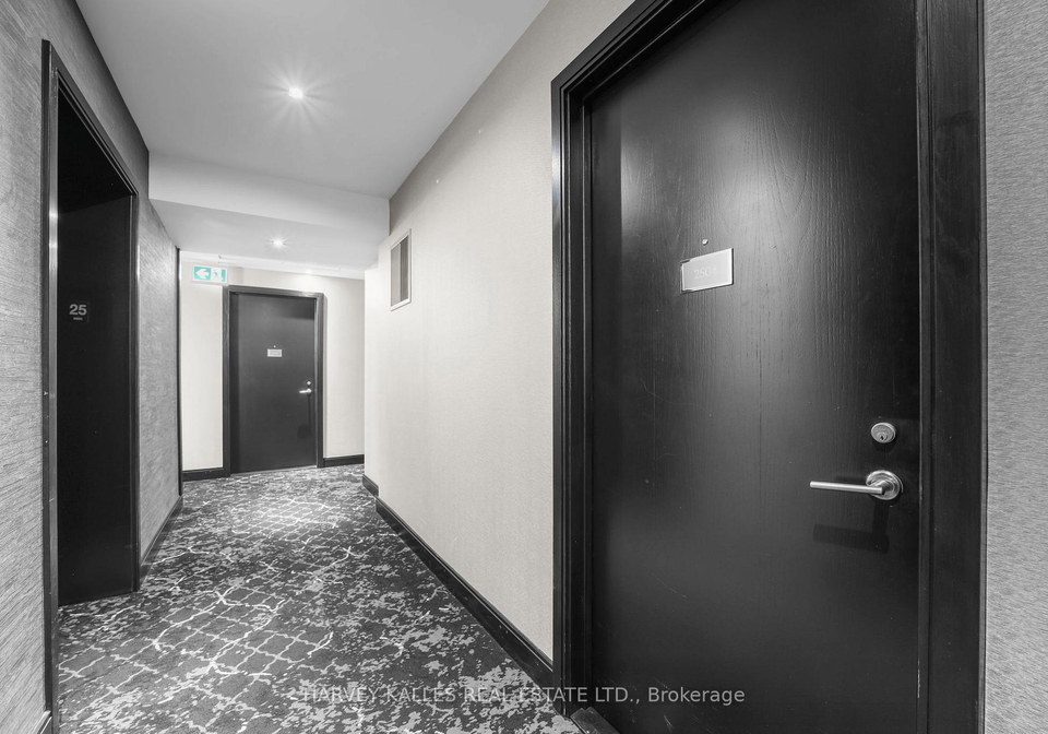 18-yorkville-avenue-toronto-ontario-c12768762