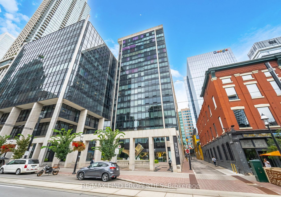 30-wellington-street-e-toronto-ontario-c12768908