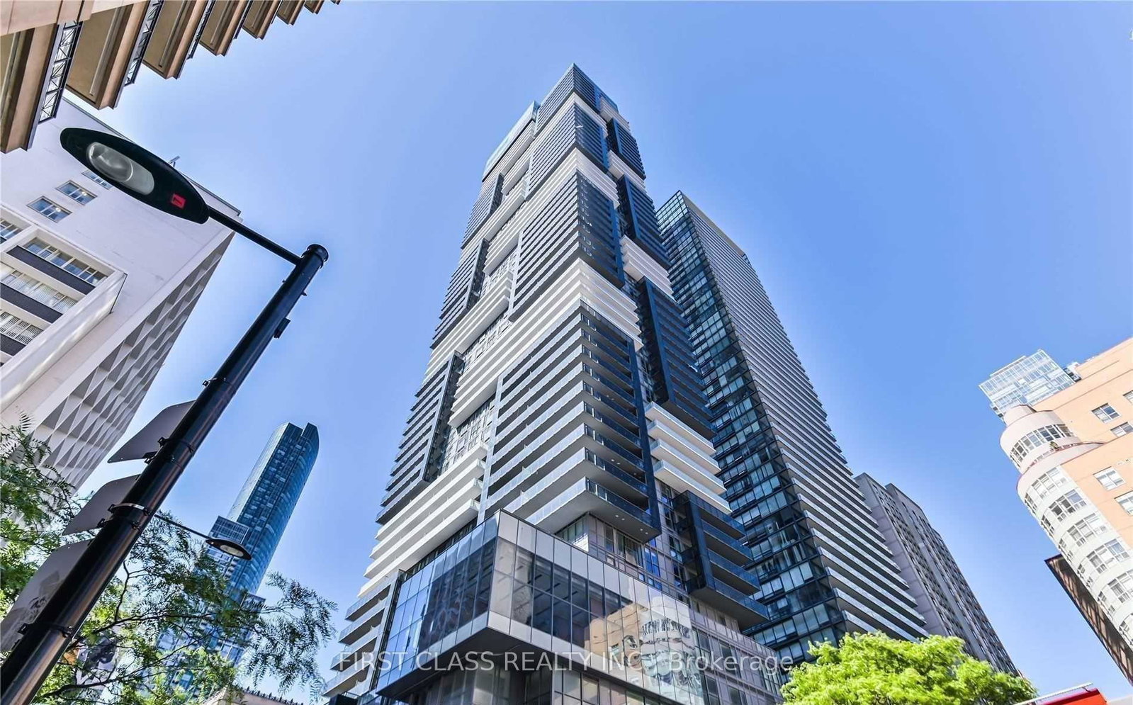 7-grenville-street-toronto-ontario-c12769464