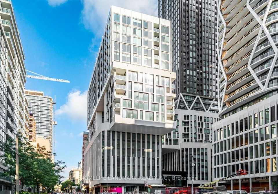 121-saint-patrick-street-toronto-ontario-c12769628