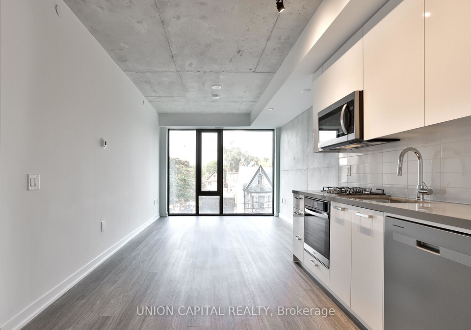 195-mccaul-street-toronto-ontario-c12769682