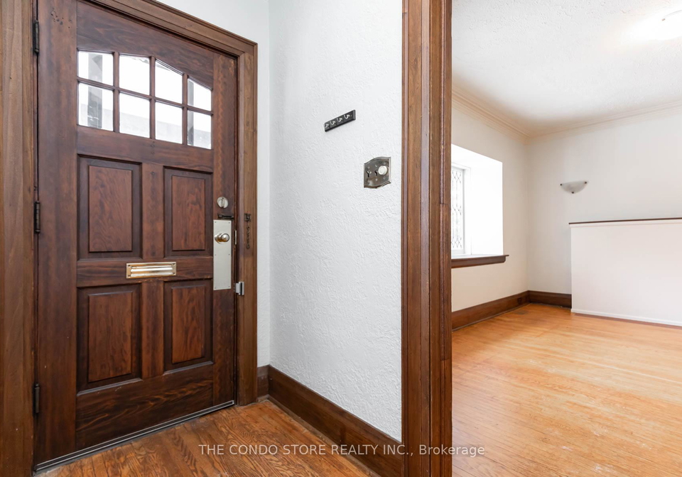 382-roehampton-avenue-toronto-ontario-c12769700