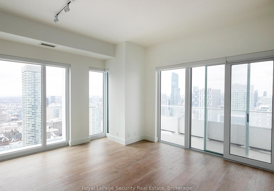 88-queen-street-e-toronto-ontario-c12769794