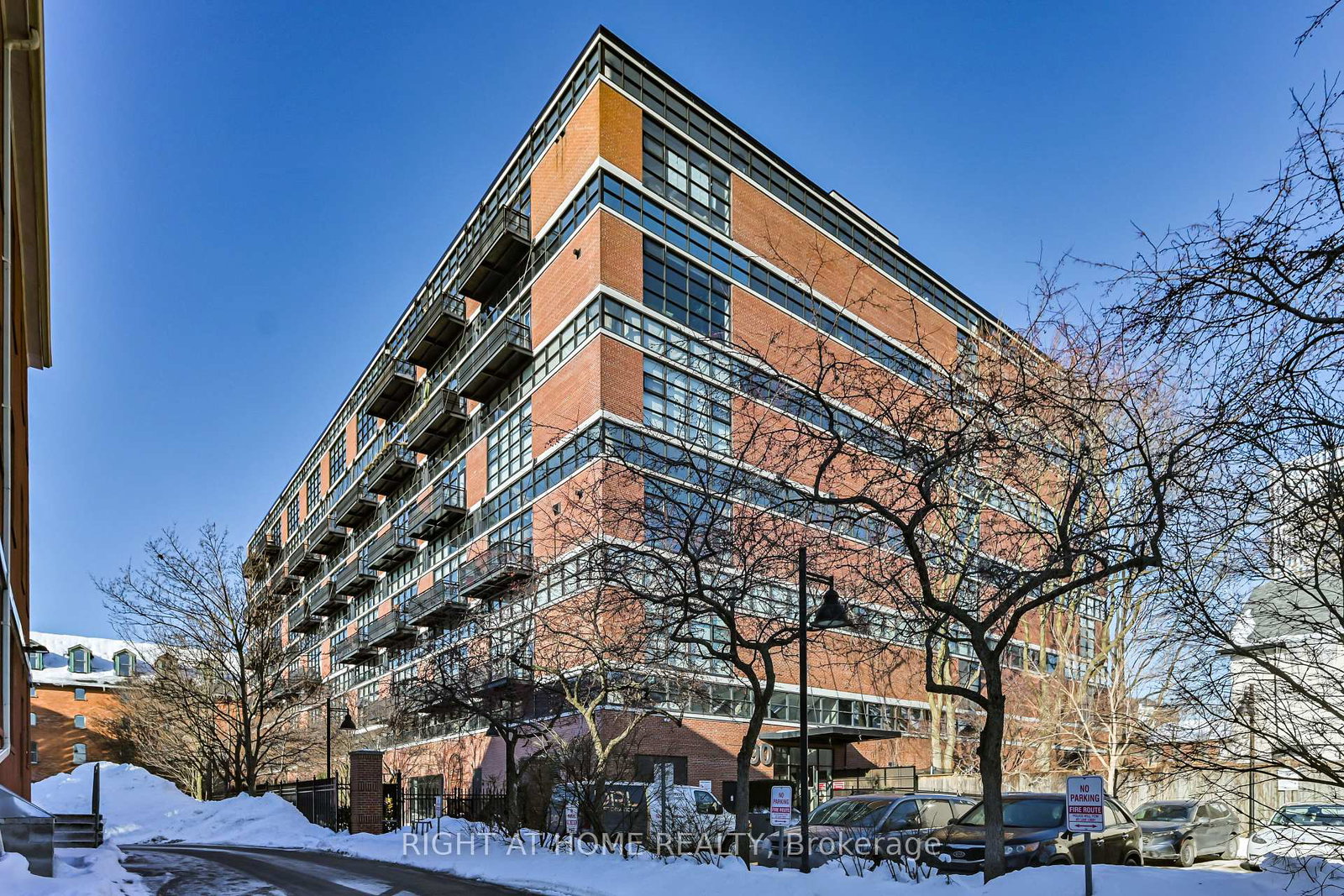 90-sumach-street-toronto-ontario-c12770054