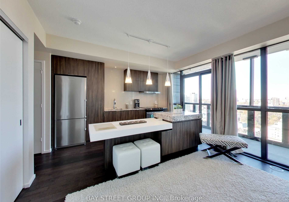 101-charles-street-e-toronto-ontario-c12770062