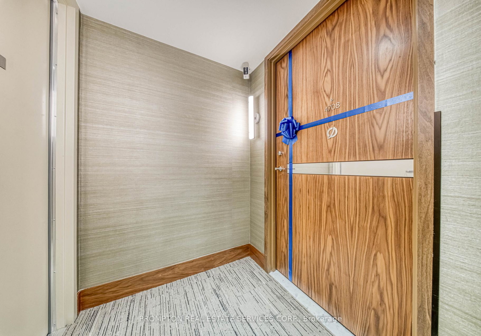 1-concord-cityplace-way-toronto-ontario-c12770256