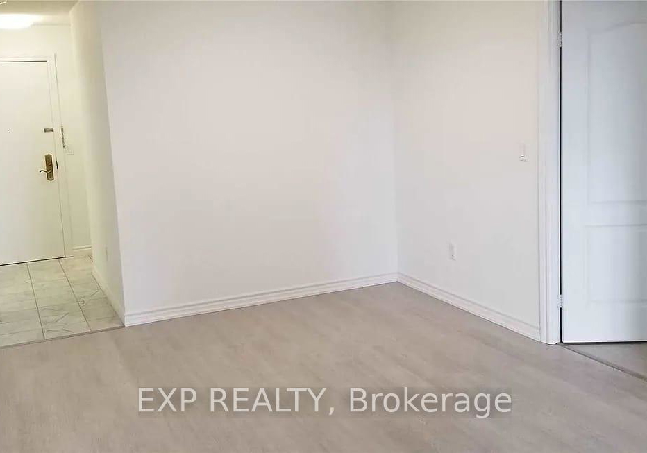 18-sommerset-way-north-york-ontario-c12770314