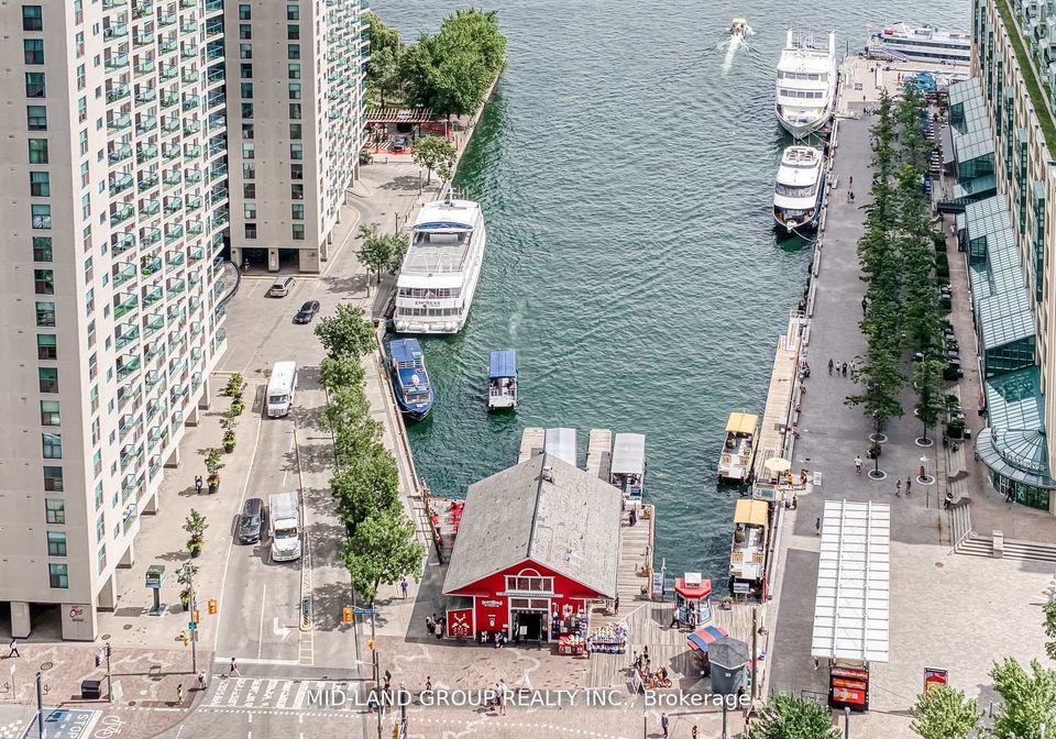 8-york-street-toronto-ontario-c12770362