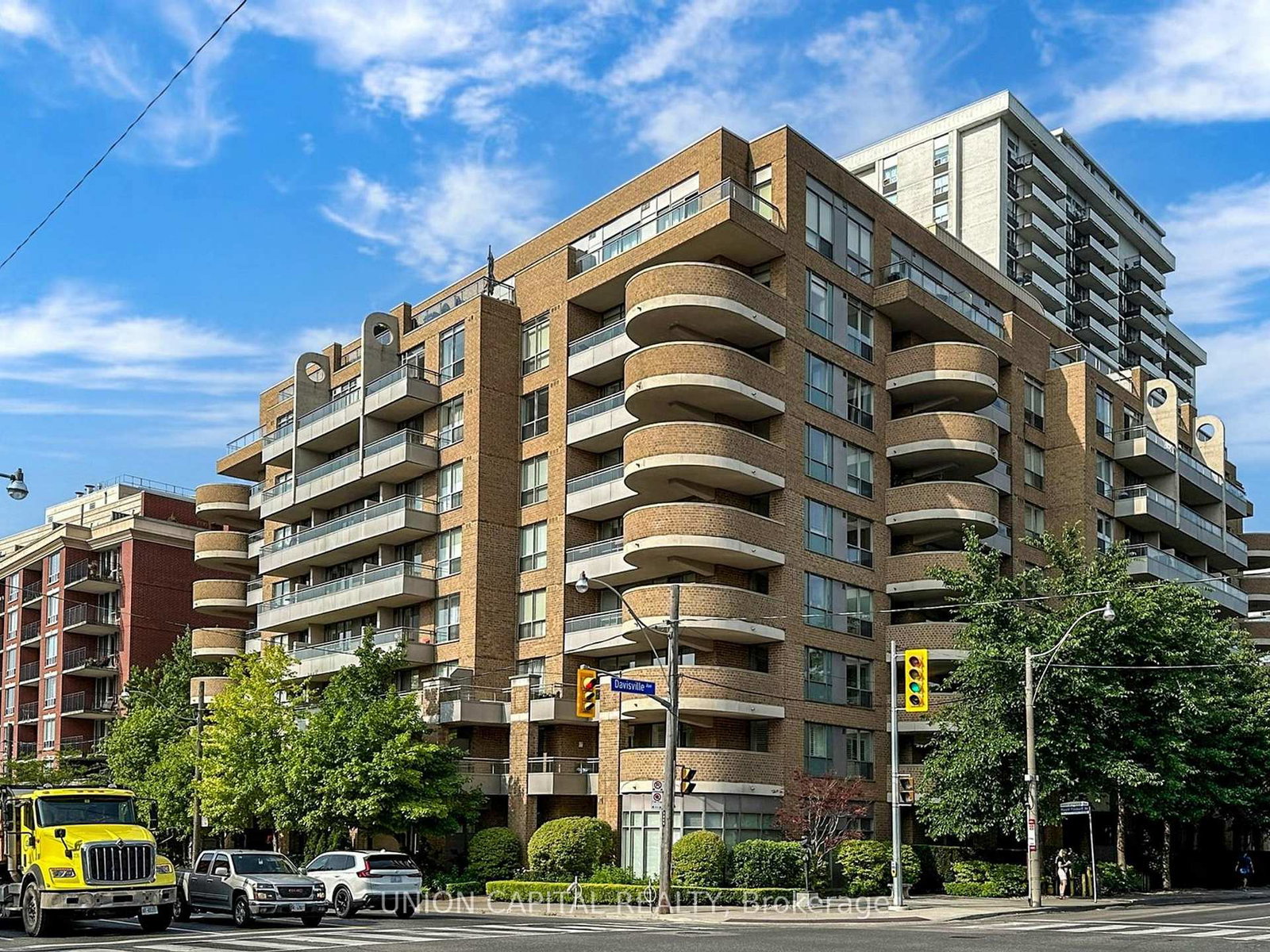 245-davisville-avenue-toronto-ontario-c12770550