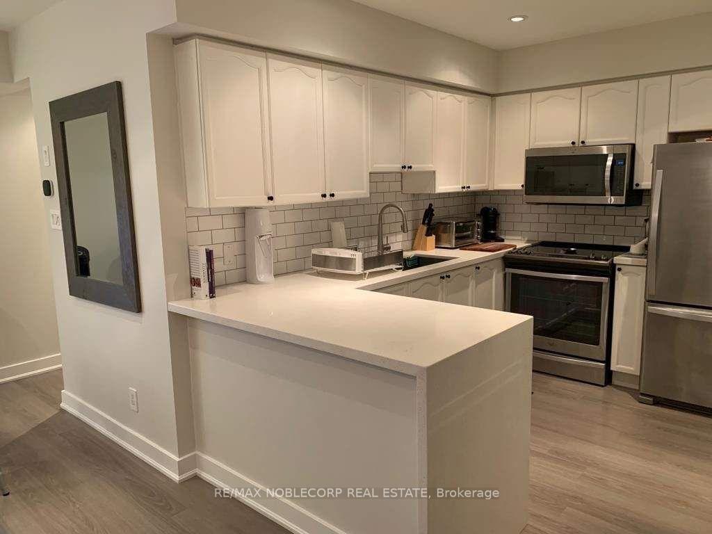 10-douro-street-toronto-ontario-c12770578