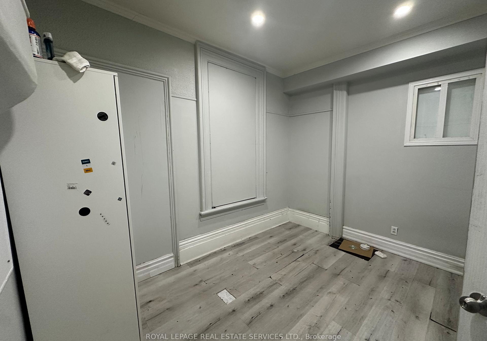 206-carlton-street-toronto-ontario-c12770806
