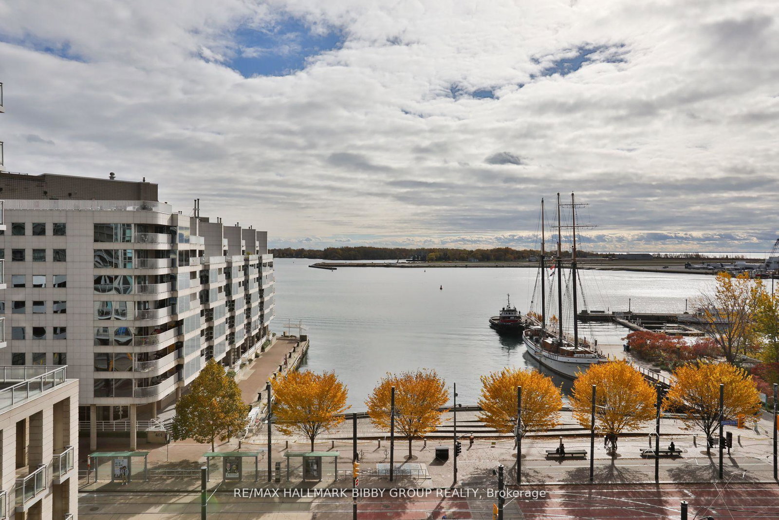410-queens-quay-w-toronto-ontario-c12771088