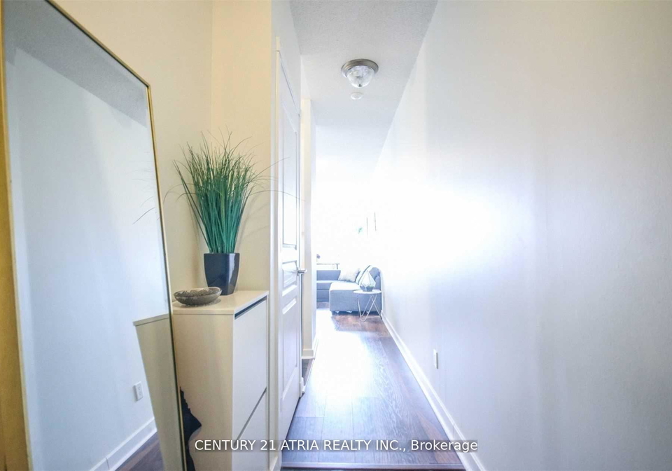 438-richmond-street-w-toronto-ontario-c12771328