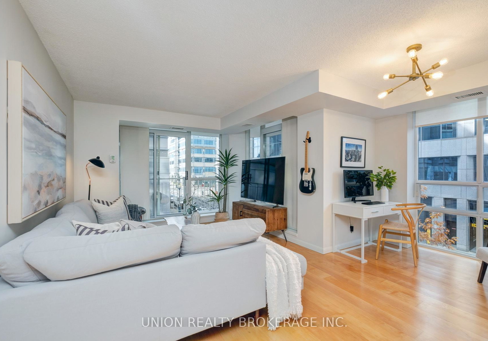 18-stafford-street-toronto-ontario-c12771368