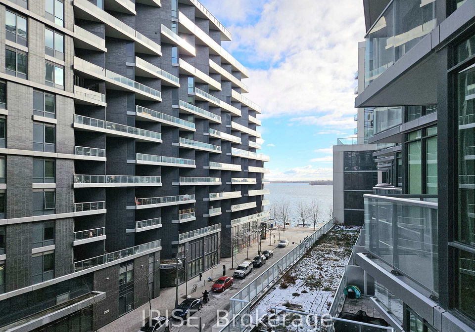 15-merchants-wharf-toronto-ontario-c12771670