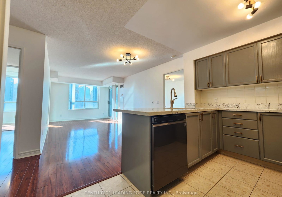 18-parkview-avenue-north-york-ontario-c12771678