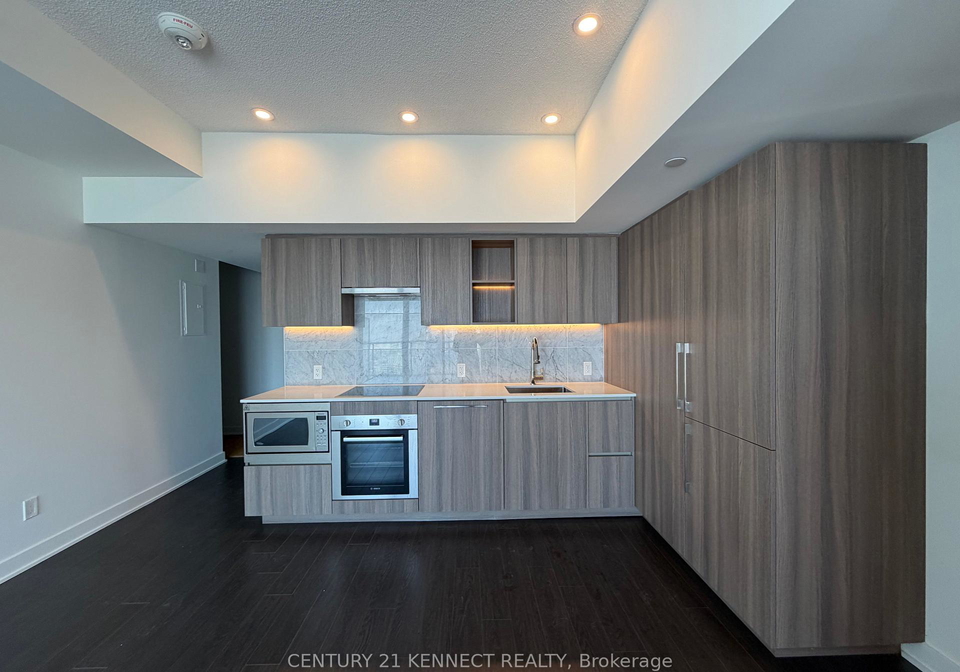 17-bathurst-street-toronto-ontario-c12772260