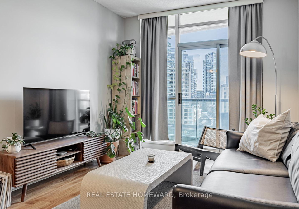 219-fort-york-boulevard-toronto-ontario-c12772392