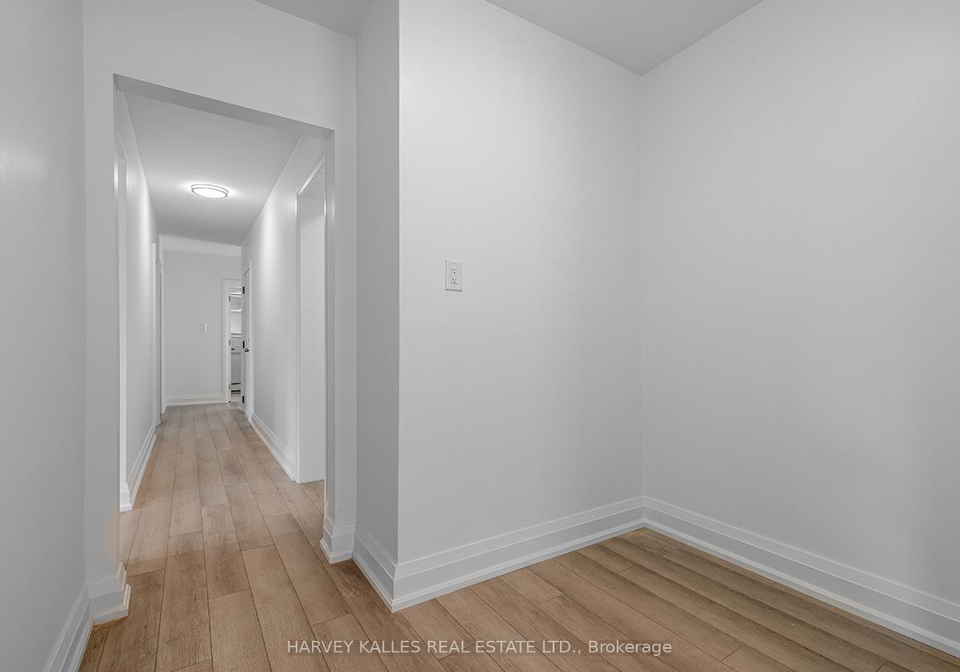 8-markdale-avenue-toronto-ontario-c12772862