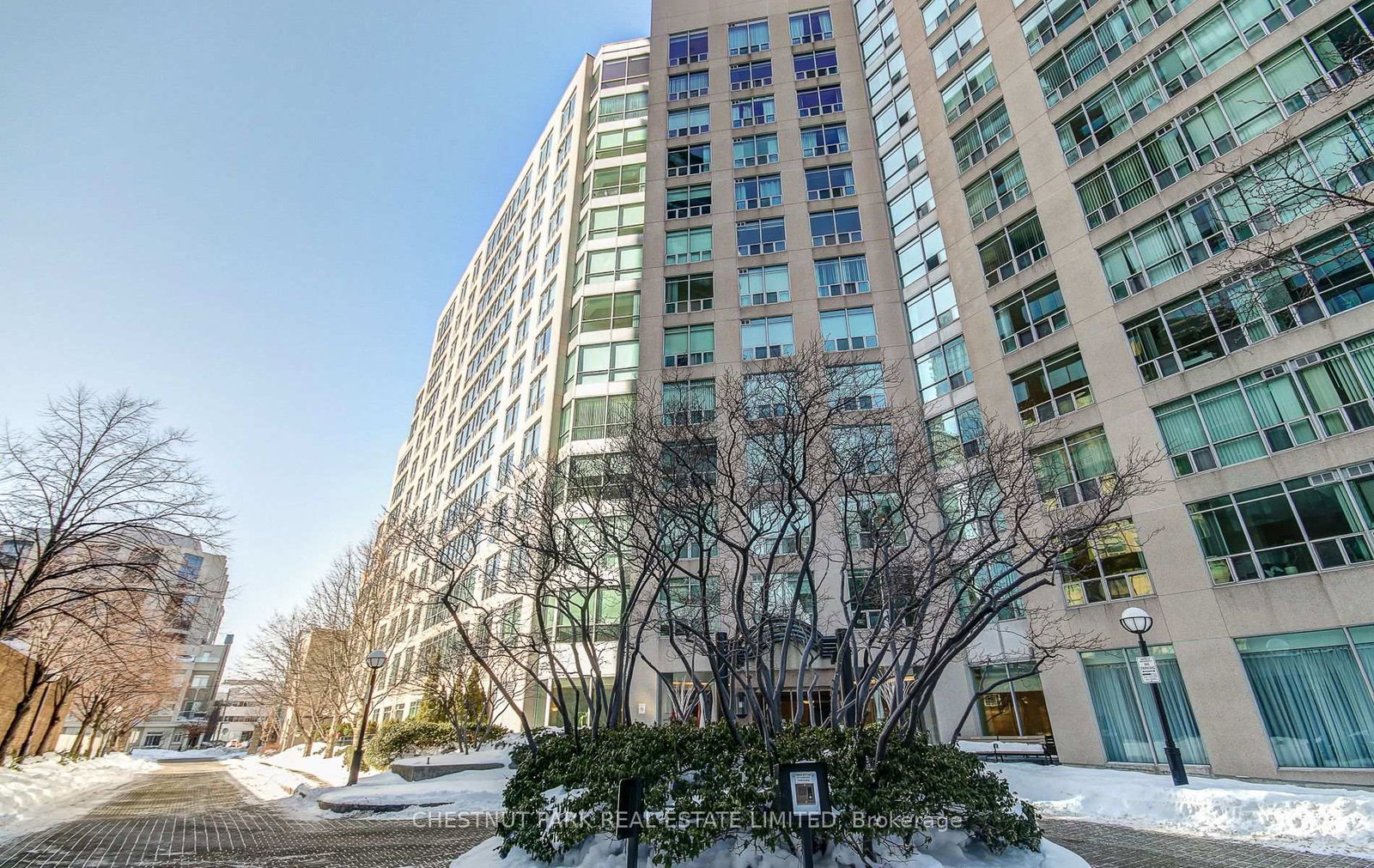 942-yonge-street-toronto-ontario-c12772864