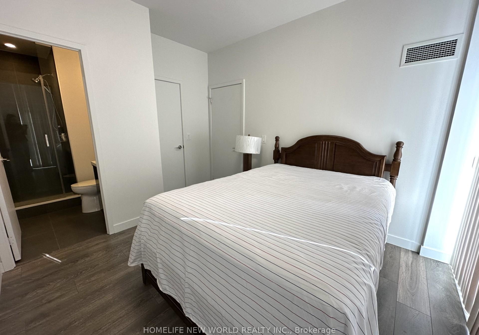 eglinton-avenue-e-toronto-ontario-c12772880
