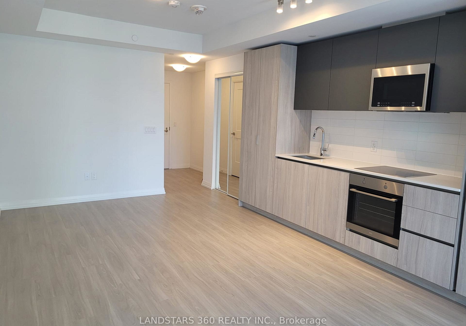 8-widmer-street-toronto-ontario-c12773016