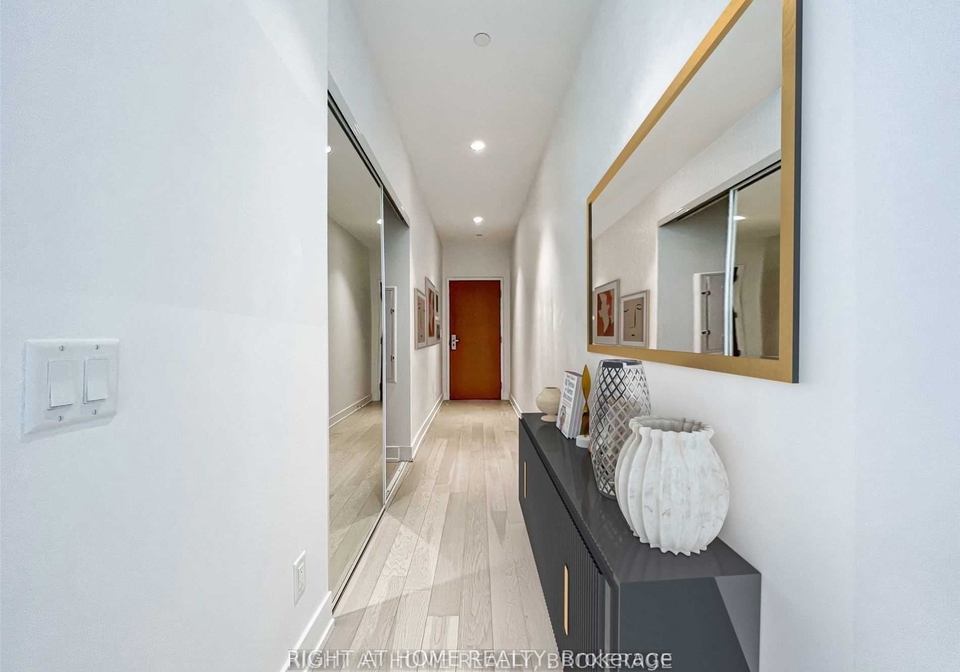 7-grenville-street-toronto-ontario-c12773154