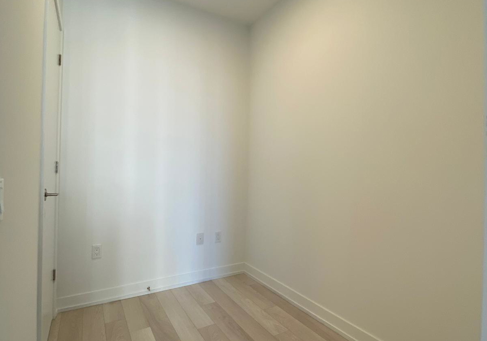 39-roehampton-avenue-toronto-ontario-c12773236