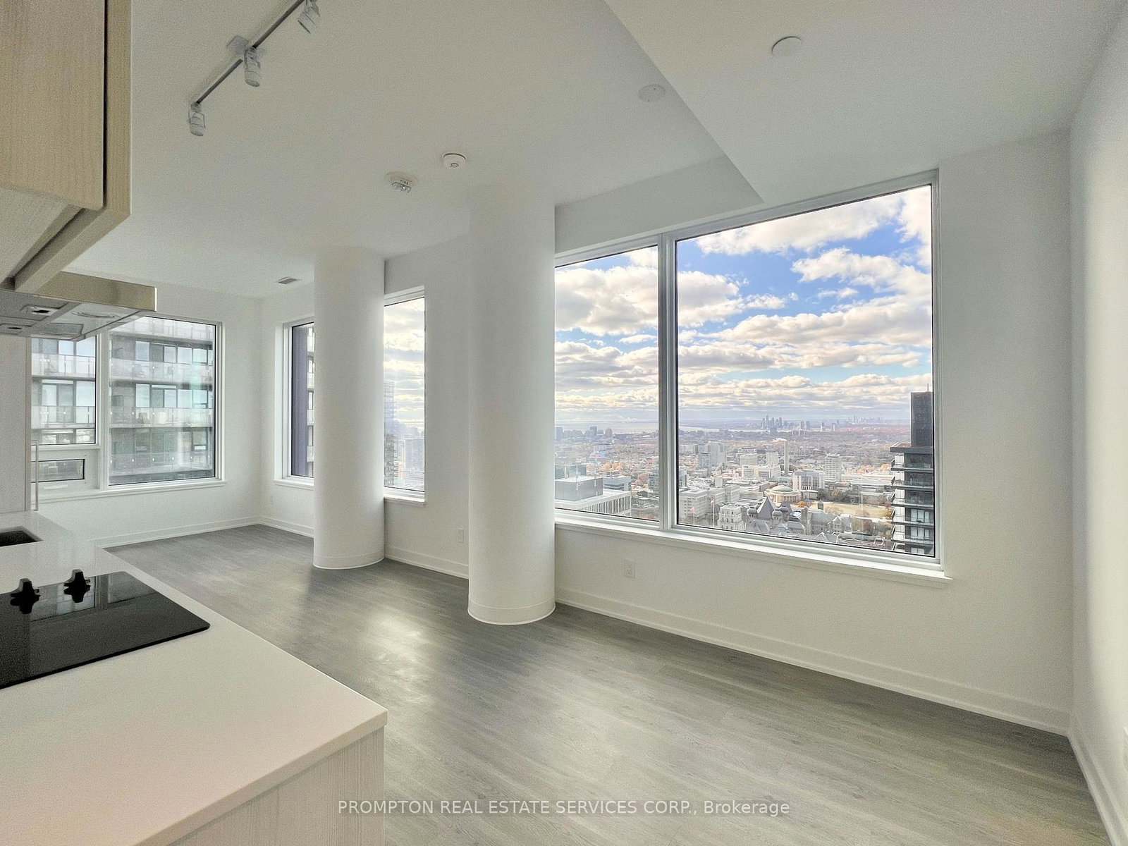8-wellesley-street-w-toronto-ontario-c12773388